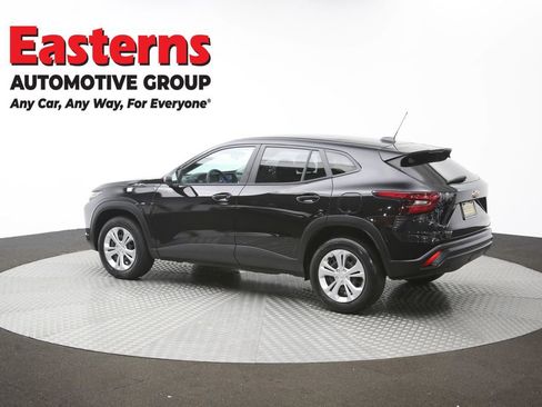 Used 2024 Chevrolet Trax LS FWD image 61