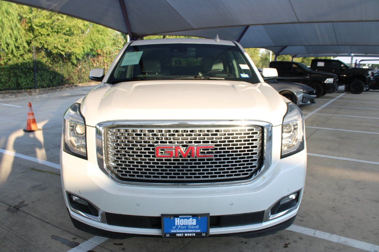 Used 2017 GMC Yukon Denali w/ Open Road Package AWD/4WD image 10