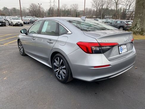 Used 2022 Honda Civic EX image 8