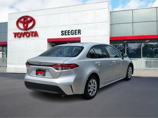 Used 2023 Toyota Corolla LE FWD video 3