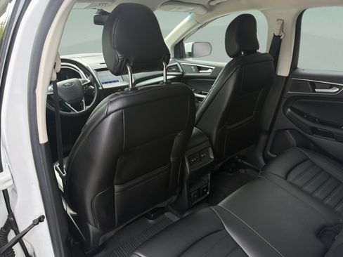 Used 2019 Ford Edge SEL w/ Equipment Group 201A AWD/4WD image 30