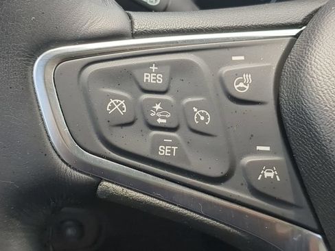 Used 2018 Chevrolet Equinox Premier FWD image 20