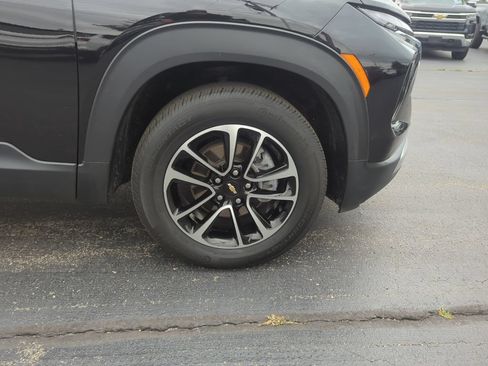 Certified 2025 Chevrolet TrailBlazer LT AWD/4WD image 18