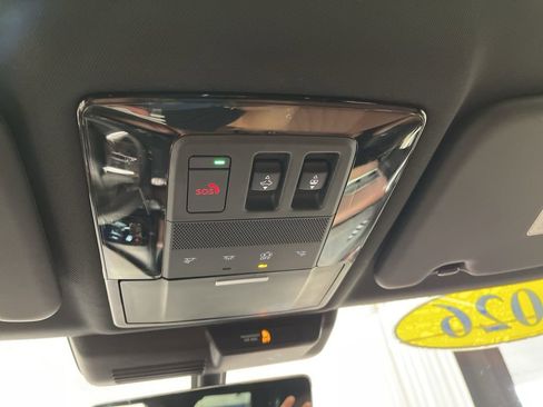 New 2026 Mitsubishi Outlander SEL image 8