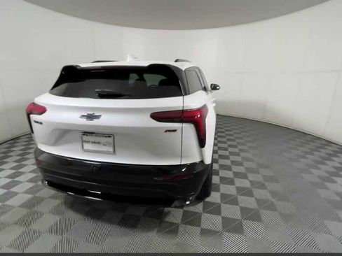 New 2025 Chevrolet Blazer EV RS image 17