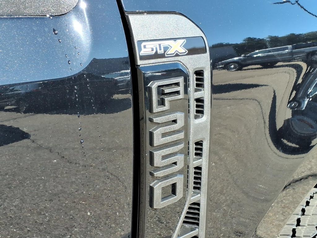 New 2027 Ford F250 XL w/ STX Appearance Package AWD/4WD image 13