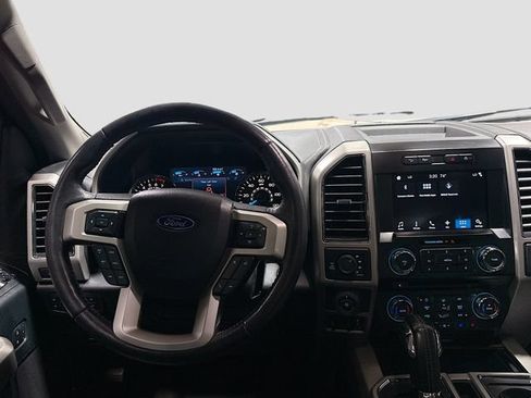 Used 2017 Ford F150 Lariat AWD/4WD image 18