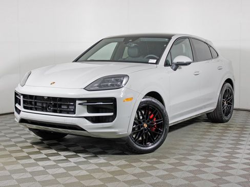 New 2026 Porsche Cayenne S image 1