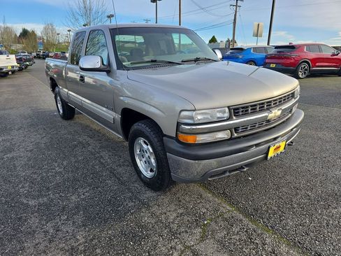 Used 2000 Chevrolet Silverado 1500 LS image 8