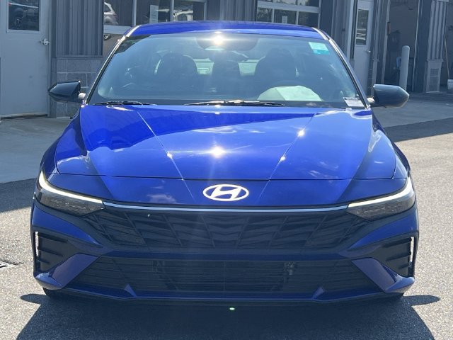 Certified 2025 Hyundai Elantra SEL FWD image 16