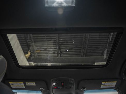 Used 2022 Subaru Outback Wilderness w/ Wilderness Package image 36