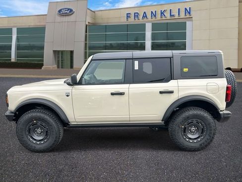 New 2025 Ford Bronco Big Bend w/ Black Diamond Package image 4