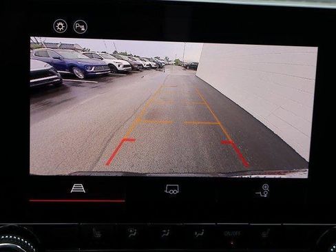 New 2026 GMC Canyon Elevation w/ Convenience Package image 26