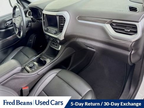 Used 2023 GMC Acadia SLT w/ Elevation Edition image 32