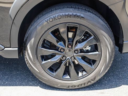 Used 2023 Subaru Outback Limited XT AWD/4WD image 8