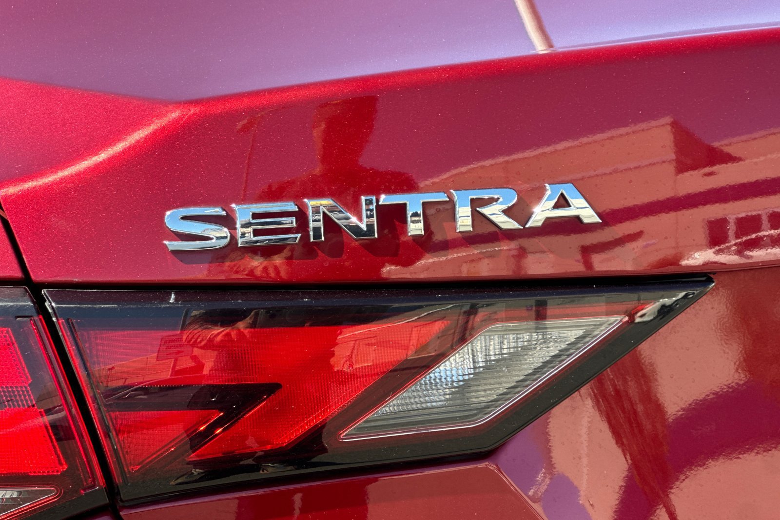 Used 2021 Nissan Sentra SV FWD image 26