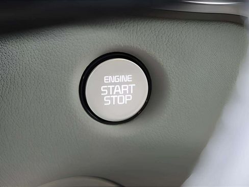 Used 2025 Kia Sorento S w/ Panoramic Sunroof Package FWD image 35