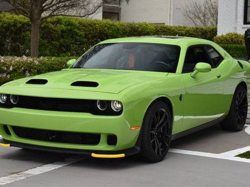 Used 2023 Dodge Challenger SRT Hellcat RWD image 10
