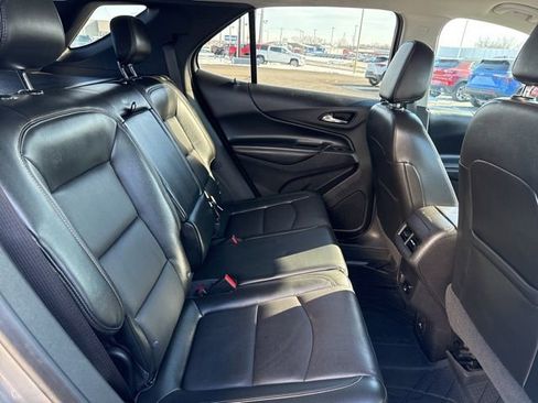 Used 2018 Chevrolet Equinox Premier image 15