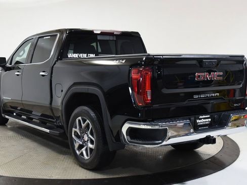 Used 2023 GMC Sierra 1500 SLT w/ SLT Premium Plus Package AWD/4WD image 11