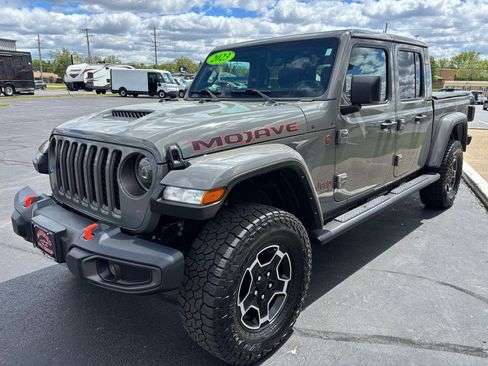 Used 2023 Jeep Gladiator Mojave w/ Cold Weather Group AWD/4WD image 7