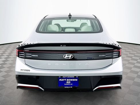 New 2026 Hyundai Sonata SEL FWD image 6