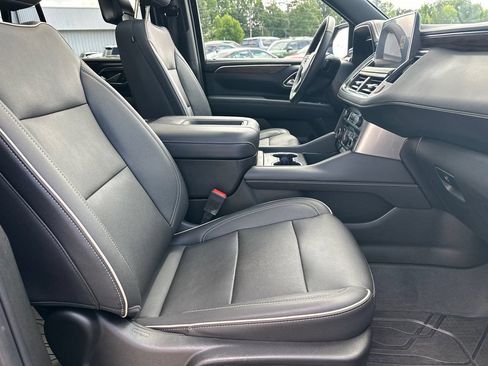 Used 2023 Chevrolet Tahoe Premier AWD/4WD image 14
