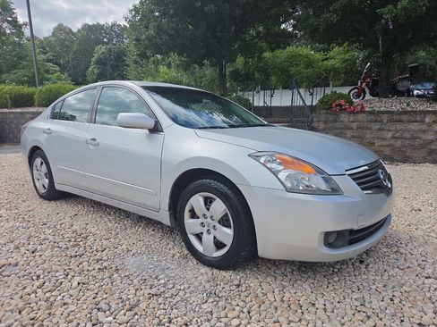 Used 2007 Nissan Altima 2.5 S FWD image 1