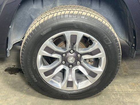 Used 2019 RAM 1500 Limited image 36