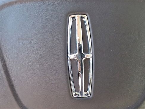 Used 2019 Lincoln Nautilus Black Label image 18