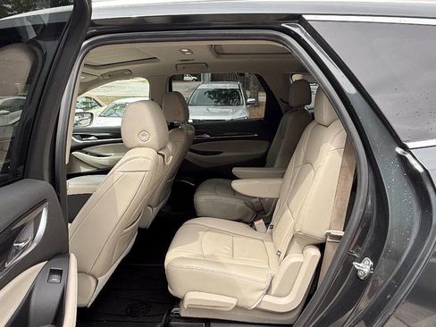 Used 2019 Buick Enclave Essence FWD image 43