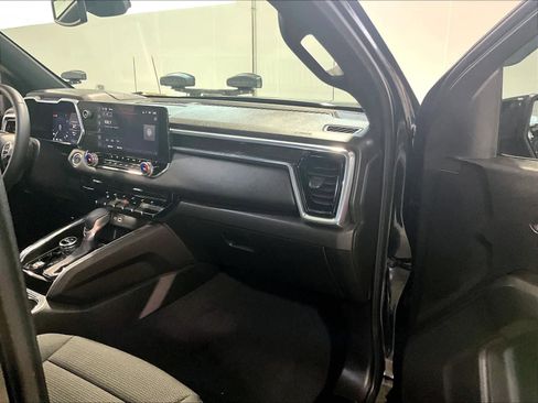 Used 2024 GMC Canyon Elevation w/ Convenience Package image 13