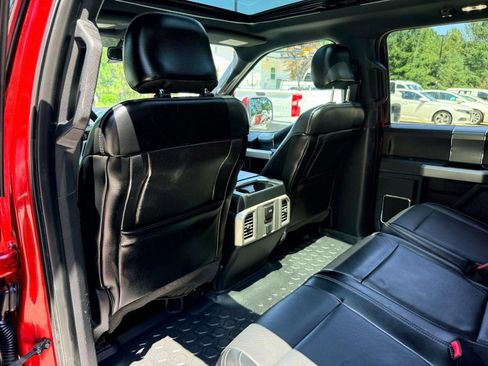 Used 2015 Ford F150 Lariat w/ Equipment Group 502A Luxury AWD/4WD image 31