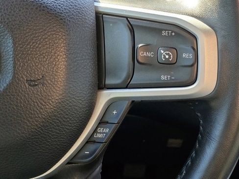 Used 2022 RAM 1500 Big Horn AWD/4WD image 16