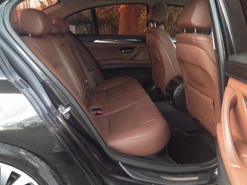 Used 2016 BMW 535i xDrive Sedan w/ Driver Assistance Package image 14