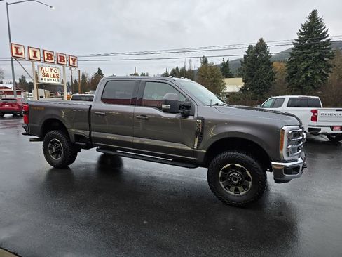 Used 2023 Ford F350 Lariat w/ Tremor Off-Road Package image 3
