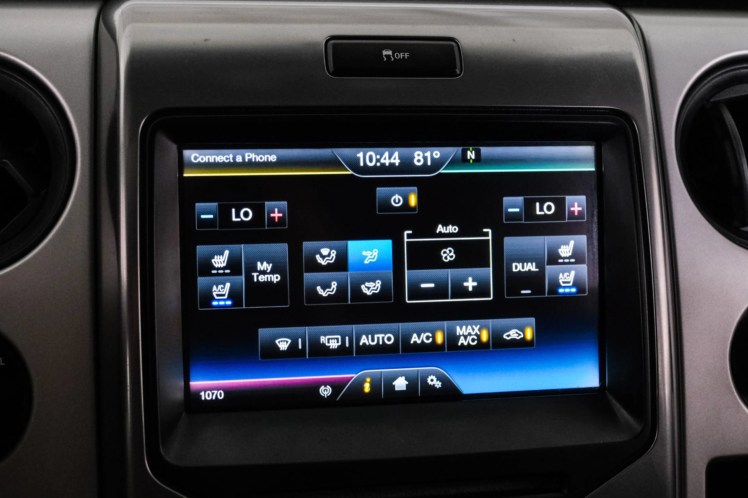Used 2014 Ford F150 Raptor w/ Equipment Group 801A Luxury AWD/4WD image 33