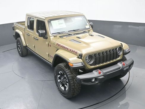 New 2026 Jeep Gladiator Rubicon w/ Steel Power Dome Hood Package AWD/4WD image 50