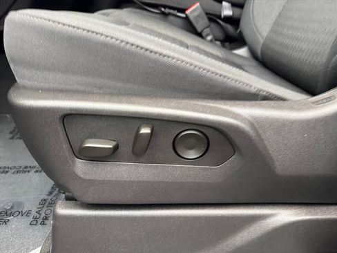 Used 2025 Chevrolet Silverado 1500 Custom AWD/4WD image 15