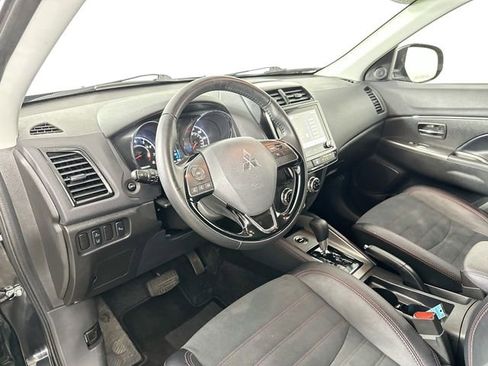 Used 2025 Mitsubishi Outlander Sport SE AWD/4WD image 18