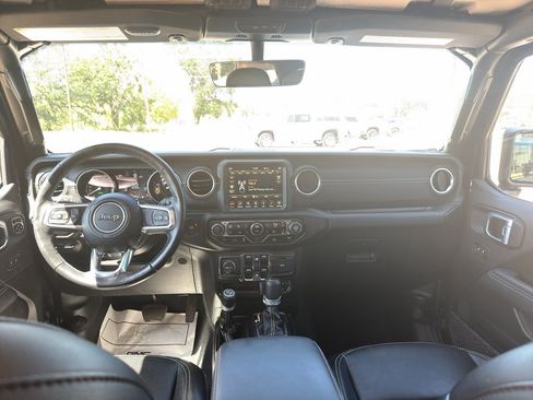 Used 2023 Jeep Wrangler Unlimited Sahara w/ Cold Weather Group AWD/4WD image 26