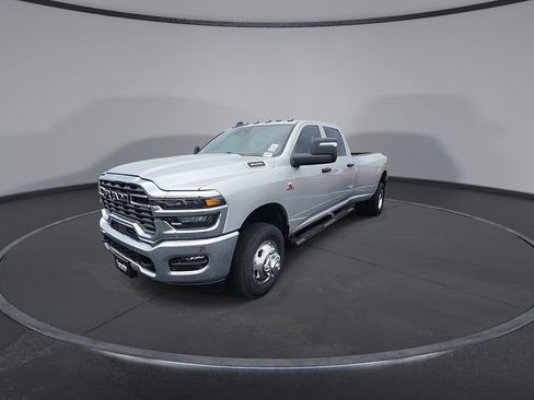 New 2026 RAM 3500 Tradesman AWD/4WD image 4