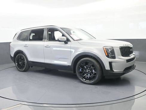 Used 2022 Kia Telluride EX w/ EX Premium Package AWD/4WD image 8