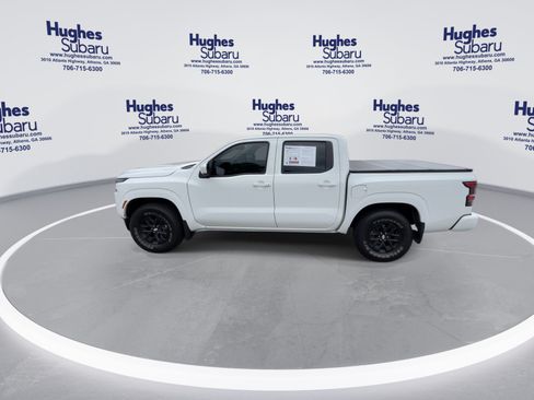 Used 2024 Nissan Frontier SV RWD image 7
