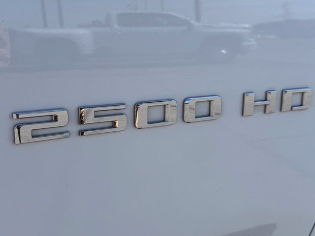 Used 2022 Chevrolet Silverado 2500 LTZ AWD/4WD image 9