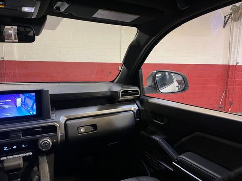 Used 2025 Toyota 4Runner SR5 image 34