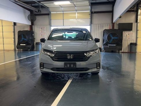 Used 2024 Honda Odyssey Sport image 10