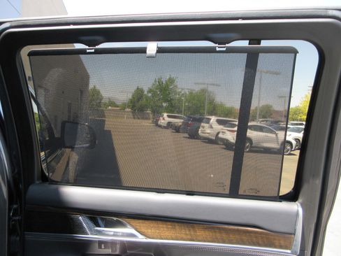 Used 2023 Jeep Grand Wagoneer Series II w/ Premium Group II AWD/4WD image 23