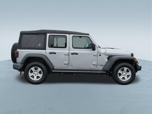 Used 2021 Jeep Wrangler Unlimited Sport AWD/4WD image 10
