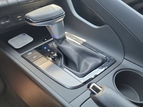 New 2026 Hyundai Elantra SEL Sport FWD image 17